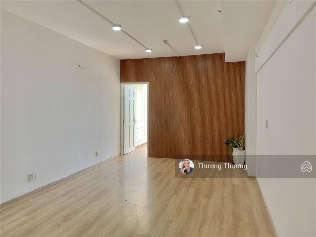 Charmington la pointe  cho thuê sàn 45m2 có vách ngăn, máy lạnh