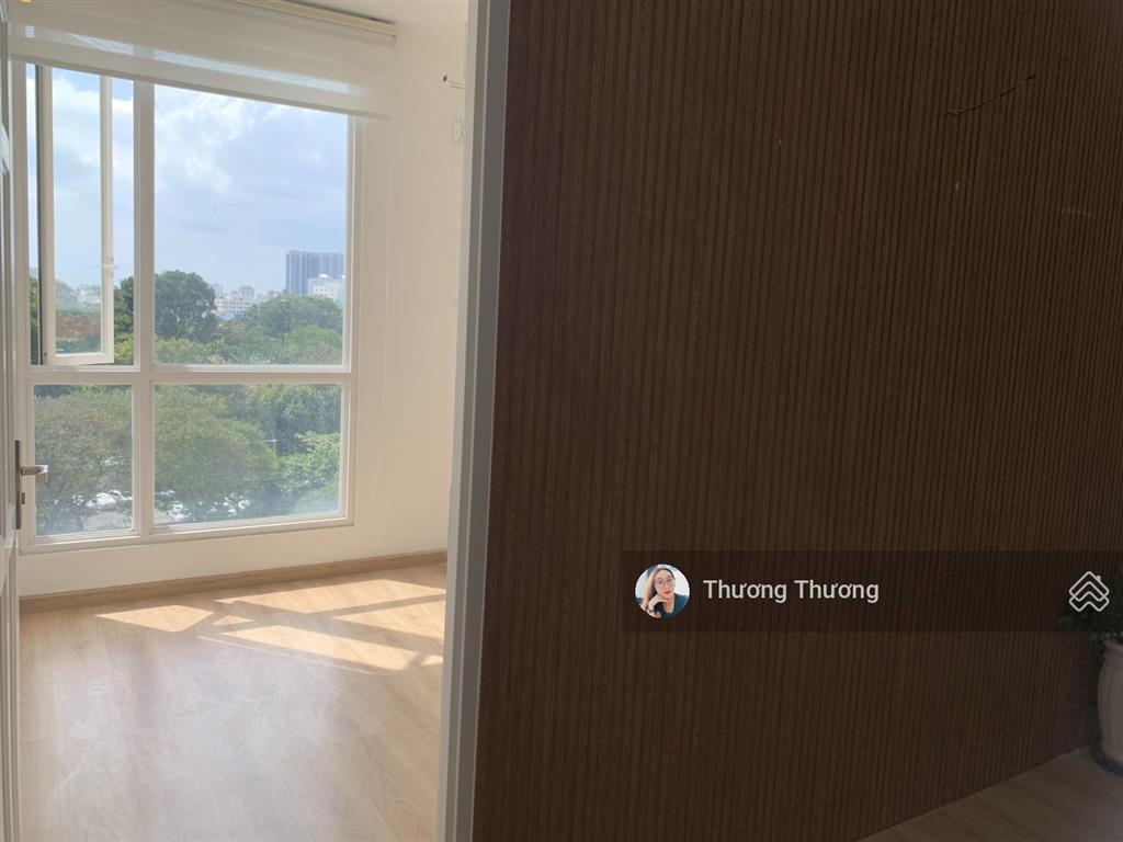 Charmington la pointe  cho thuê sàn 45m2 có vách ngăn, máy lạnh