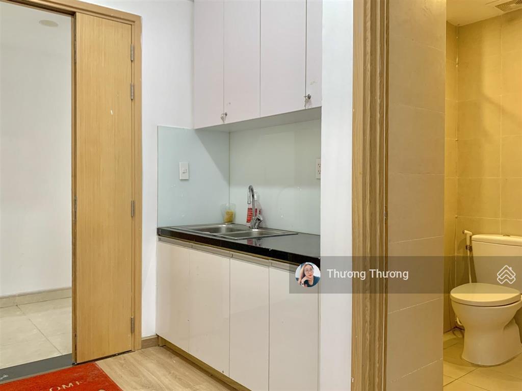 Charmington la pointe  cho thuê sàn 45m2 có vách ngăn, máy lạnh