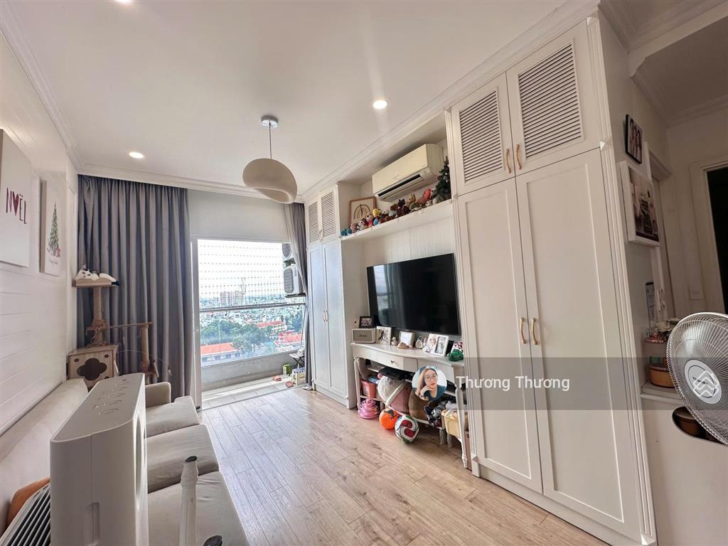 1 phòng ngủ charmington la pointe quận 10, dt 50m2, giá 2,9 tỷ bao sang tên