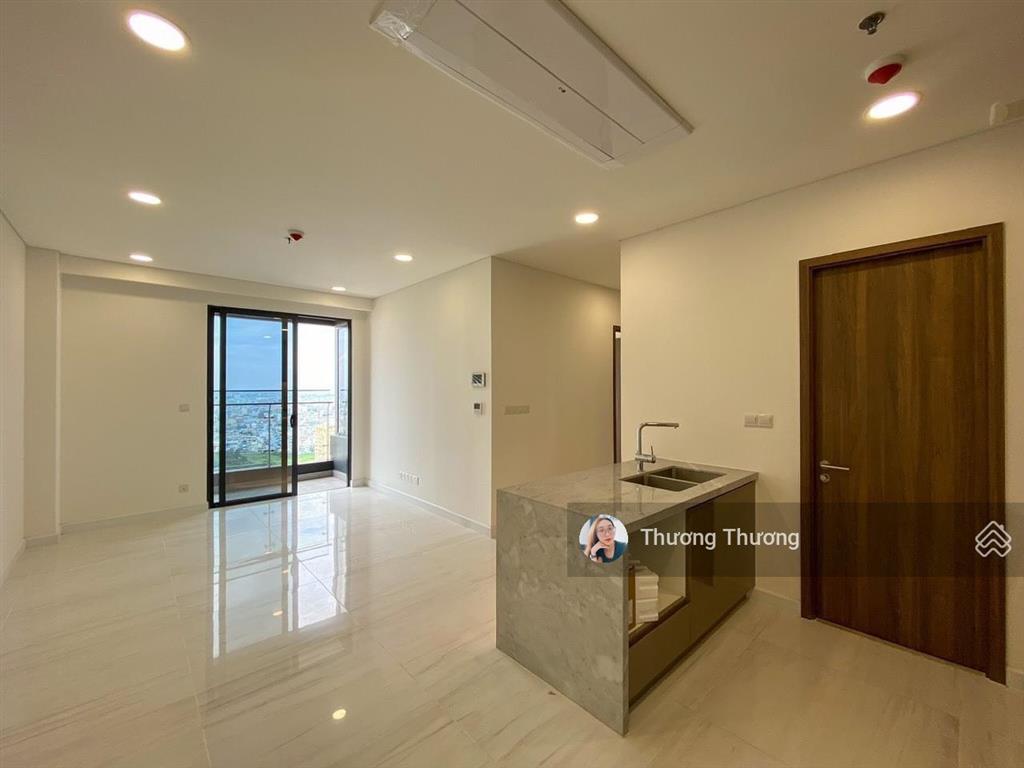 Kingdom 101  cho thuê căn 78m2  2 phòng ngủ 2 toilet chỉ 18tr ntcb