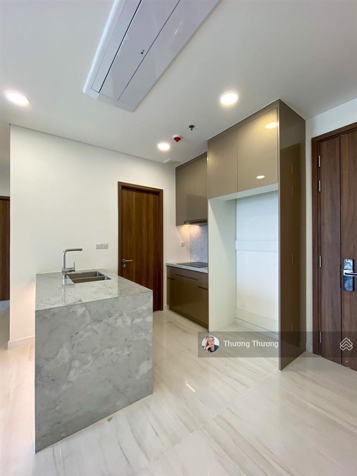 Kingdom 101  cho thuê căn 78m2  2 phòng ngủ 2 toilet chỉ 18tr ntcb