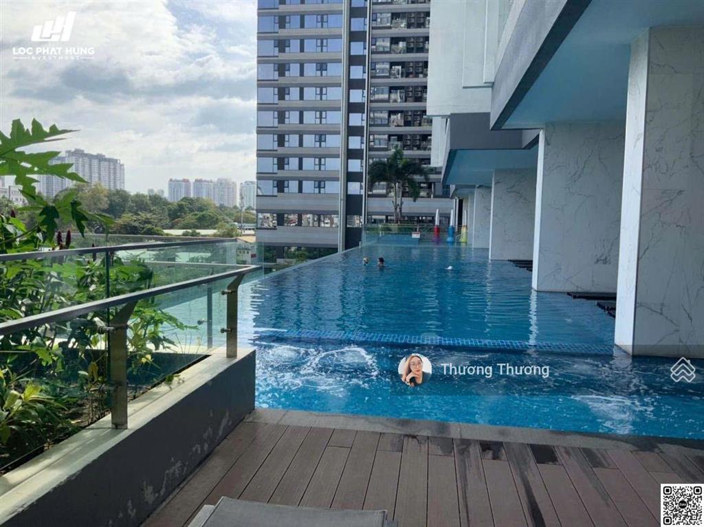Kingdom 101  bán nhanh căn góc 78m2 2 phòng ngủ sẵn sổ hồng, giá 8,1 tỷ bao thuế phí