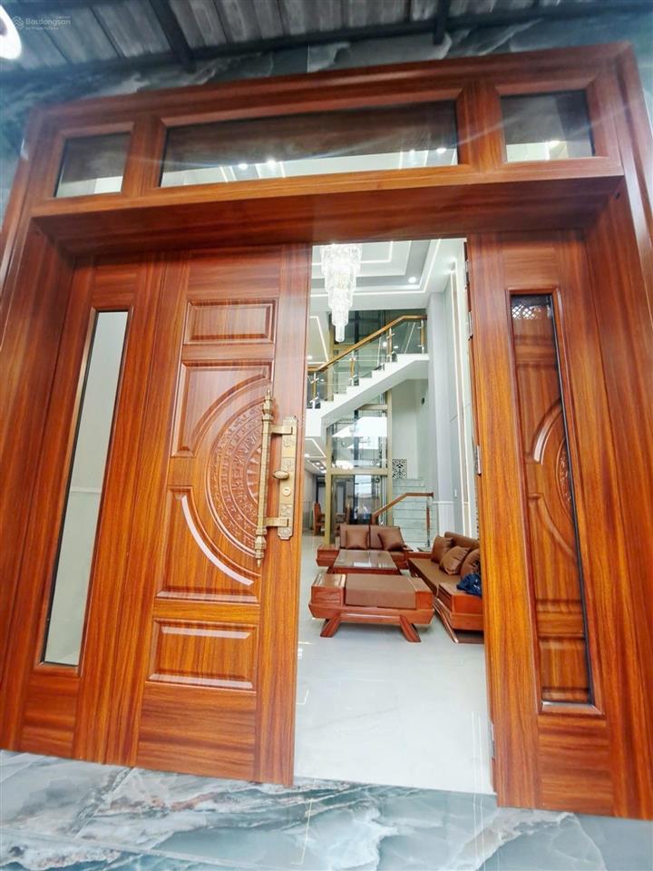 11.x tỷ nhà thoại ngọc hầu 1 là mặt 2 hẻm xe tải