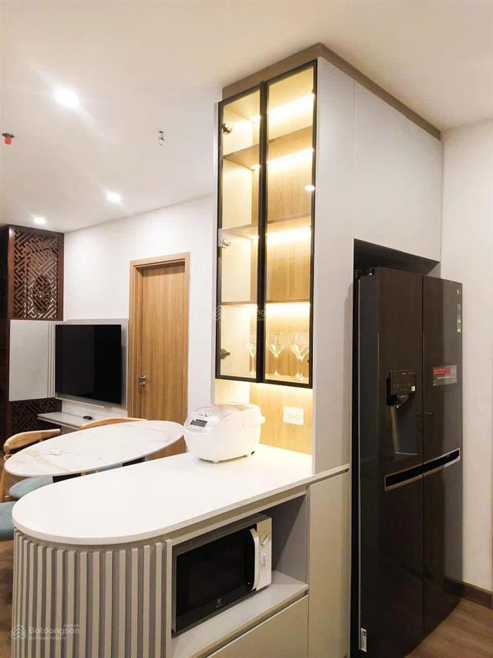 Căn 3pn berriver nội thất đẹp đã có sổ giá 7.9 tỷ. diện tích 81m2, tòa gần đường nguyễn văn cừ