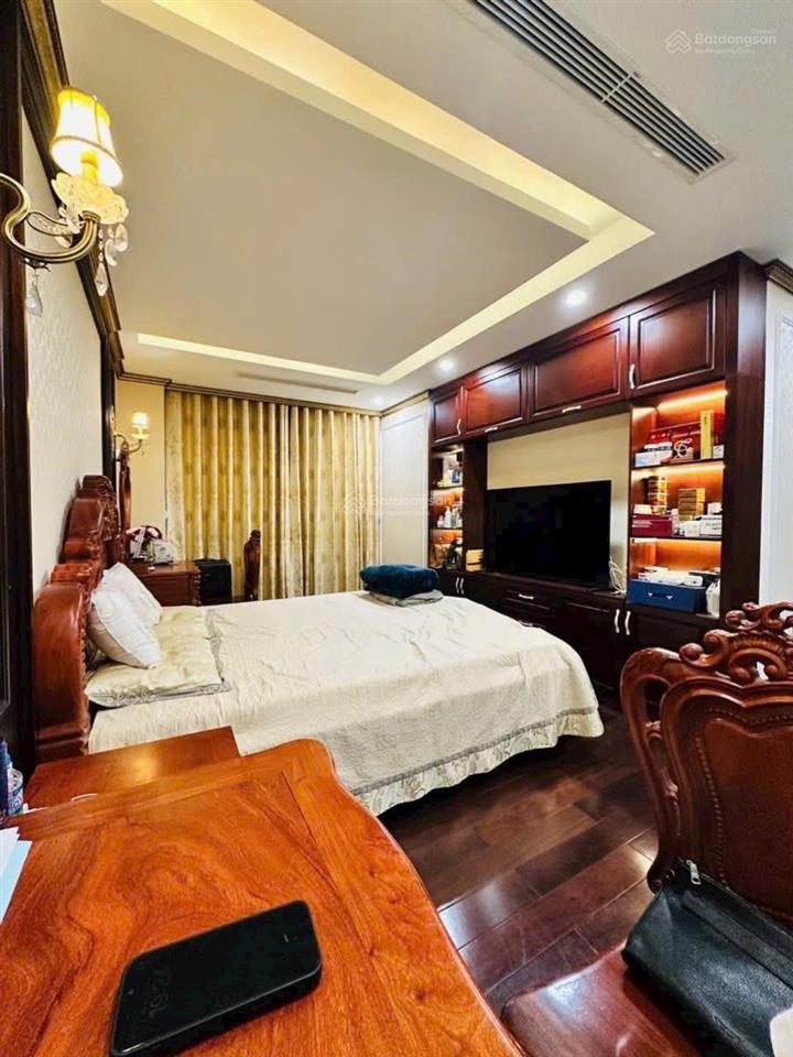 Hc golden bán căn 120m2 view sông tầng ko áp mái, giá 12.3 tỷ. full nội thất phù hợp gia đình