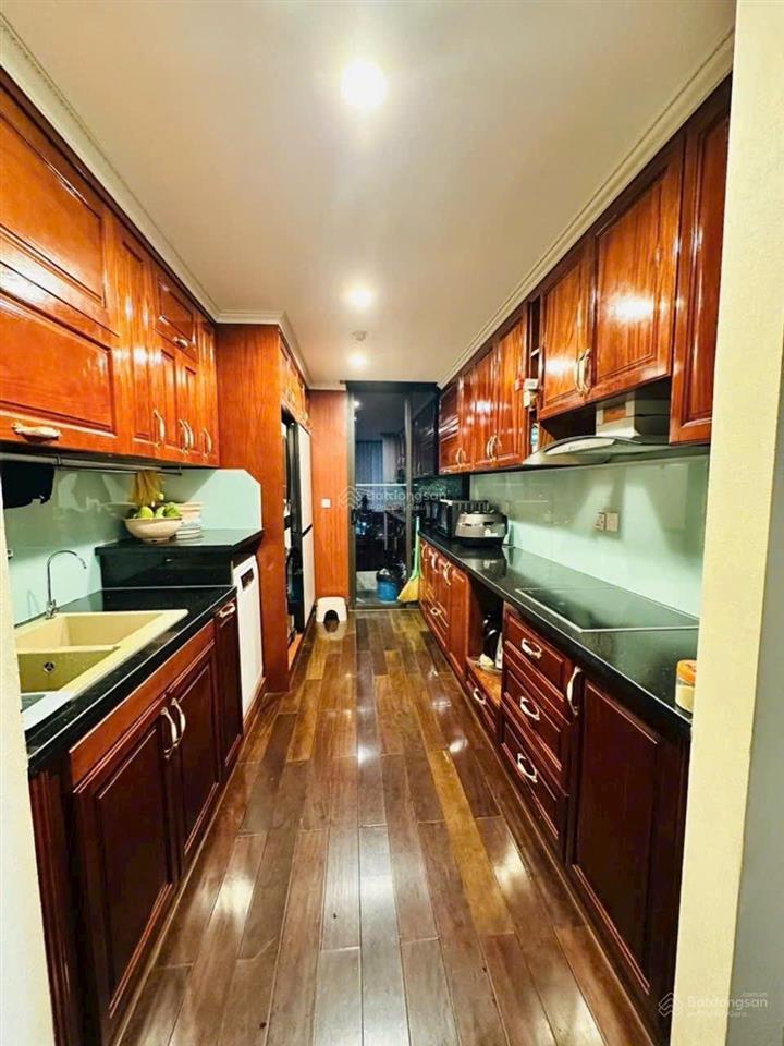 Hc golden bán căn 120m2 view sông tầng ko áp mái, giá 12.3 tỷ. full nội thất phù hợp gia đình