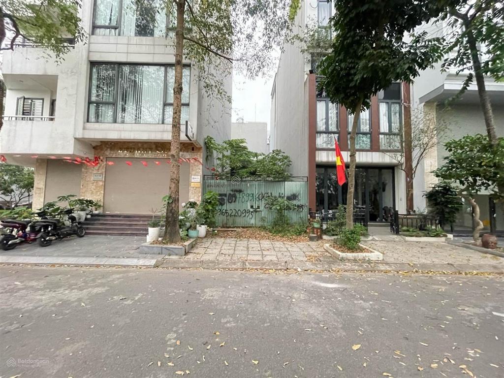 Bán đất tái định cư việt hưng mặt vườn hoa công viên 75m², mt 5m vỉa hè ôtô tránh giá chào 25,5 tỷ