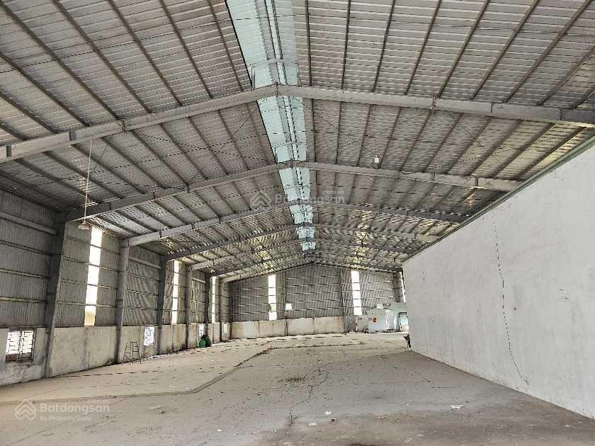 Kho xưởng 1300m2 thuận giao  hòa lân