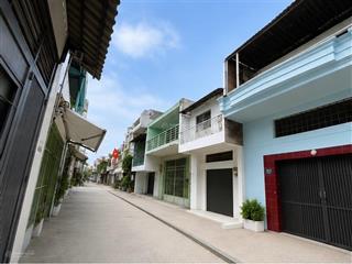 Ngay khuông việt tân phú  3 tầng  60m2