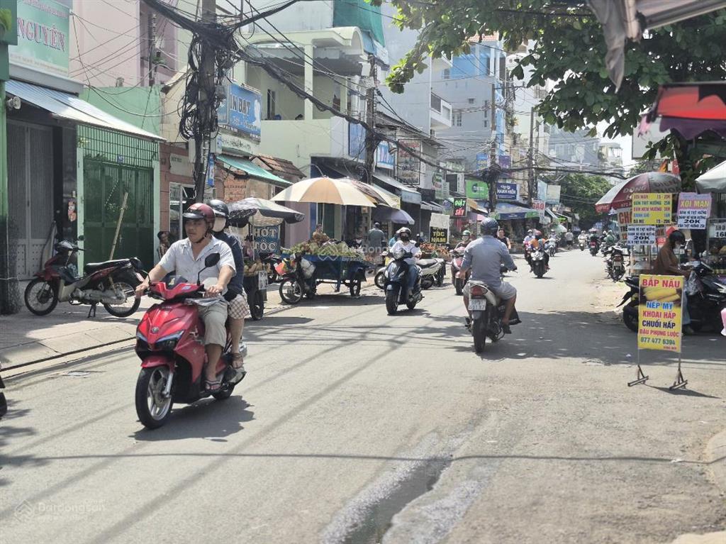 Gấp bán căn nhà ngay trần văn quang  tân bình  cách mặt tiền vài bước chân  dt 57m2 [5.7 x 10m]