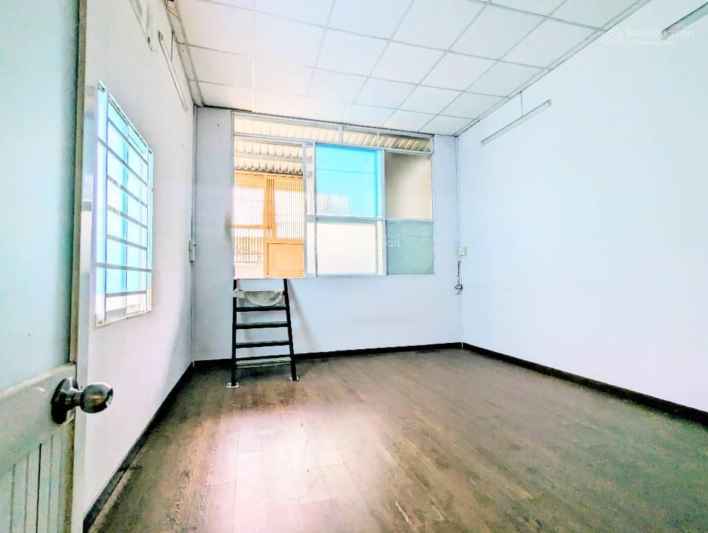 Lạc long quân  phường 8  tân bình  50m2  chỉ 6 tỷ