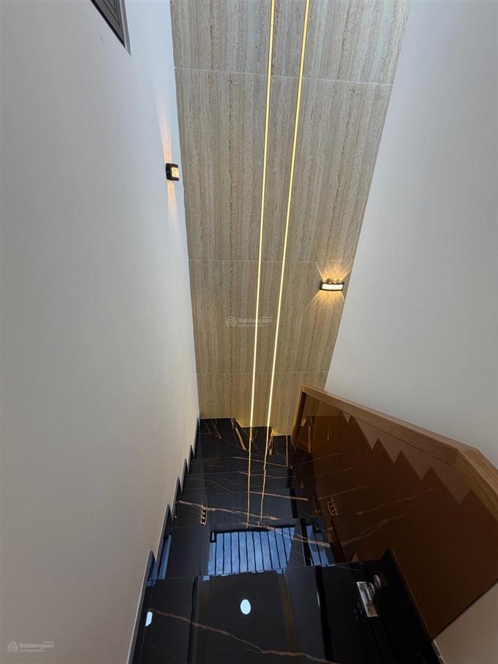 Bán nhà  ngay nguyễn sơn  tân phú  hẻm xe hơi 7 chỗ  3 tầng  80m2 [4 x 20m]  chỉ 7.2 tỷ