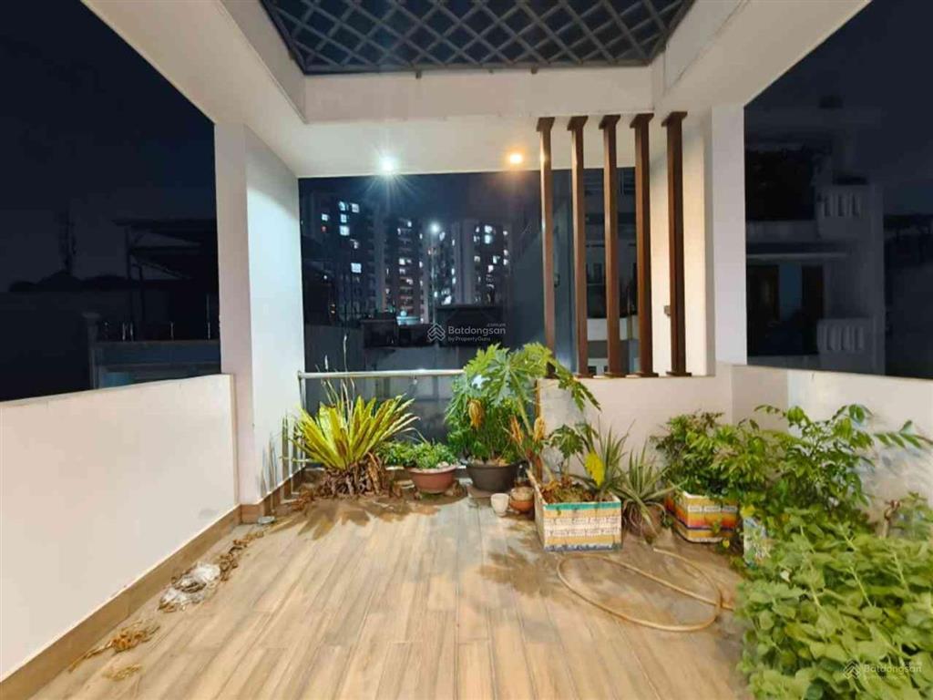 Hẻm xe hơi 8m ngay khu bàu cát  tân bình  64m2 [4 x 16m]  4 tầng kiên cố  10.9 tỷ