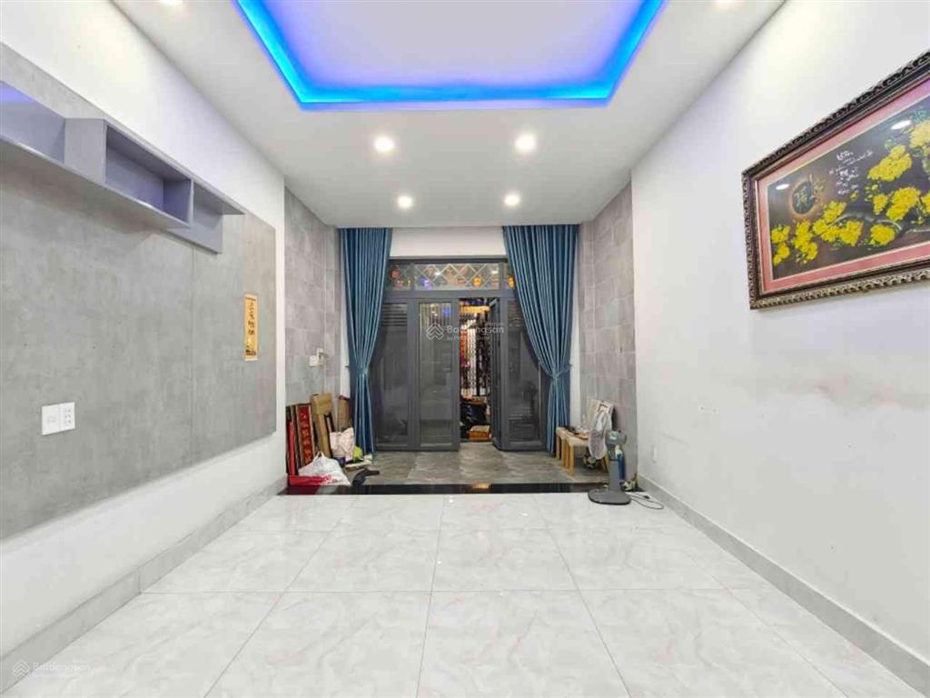 Hẻm xe hơi 8m ngay khu bàu cát  tân bình  64m2 [4 x 16m]  4 tầng kiên cố  10.9 tỷ