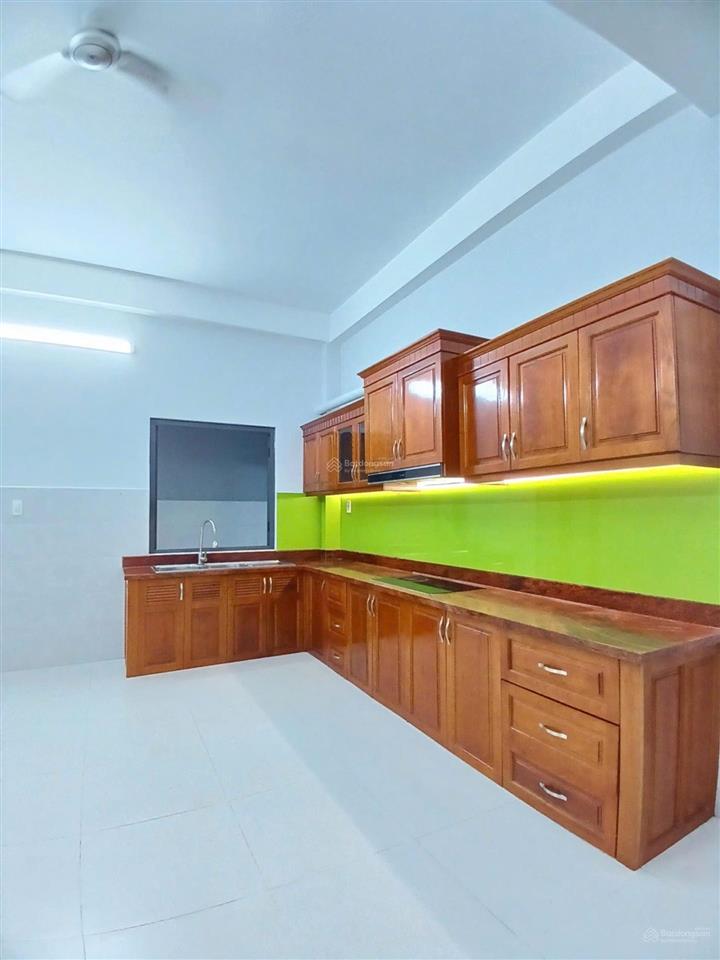 Chỉ hơn 7 tỷ  84m2 [5 x 17m]  4 tầng btct  ngay đường gò dầu  tân sơn nhì  tân phú  hxh
