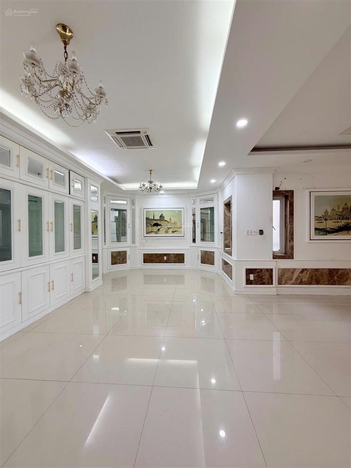 Biệt thự thượng lưu  mặt tiền đường phan thúc duyệt  tân bình  42 tỷ