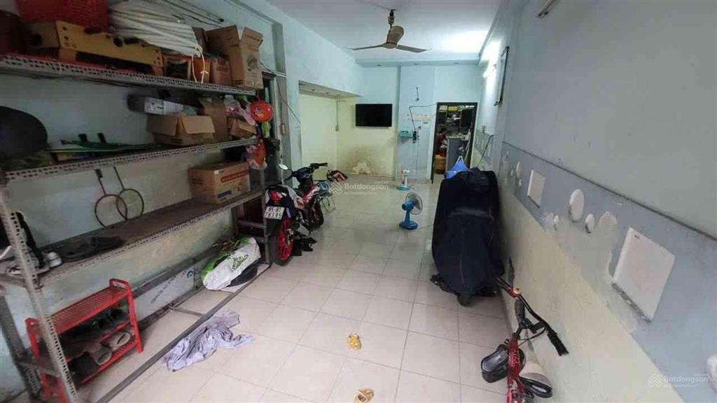 Lạc long quân  tân bình  37m2  2 tầng  hẻm 5m thông khắp ngả  4,8 tỷ tl