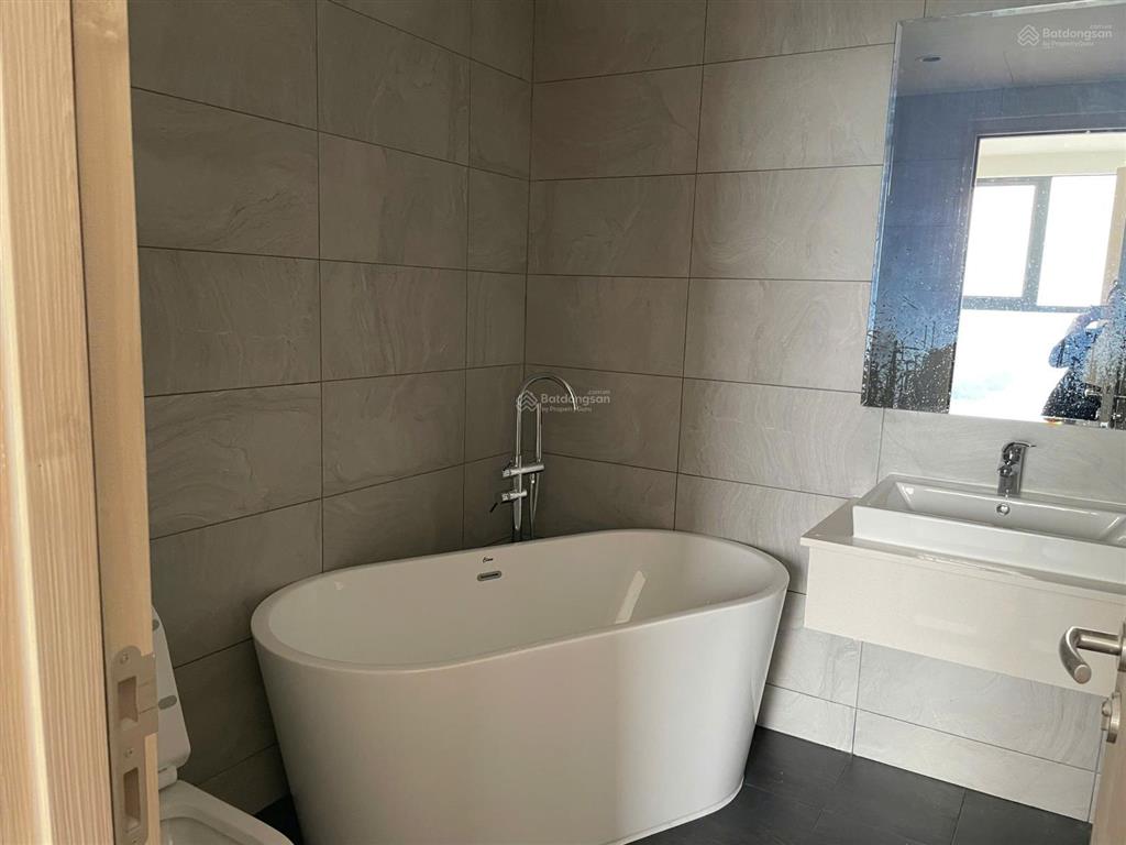 Hiếm bán căn sky garden 3pn+ sân vườn giá 8,2 tỷ allin 100% cc daqua q8
