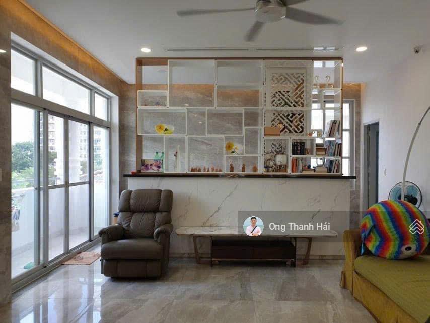 Cho thuê biệt thự đơn lập đường 17, có hồ bơi, ngang 17,1m (273,6m2) có 5 phòng, tiện kinh doanh, ở