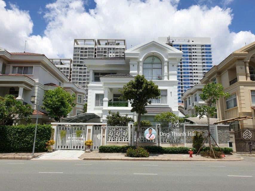 Cho thuê biệt thự đơn lập đường 17, có hồ bơi, ngang 17,1m (273,6m2) có 5 phòng, tiện kinh doanh, ở