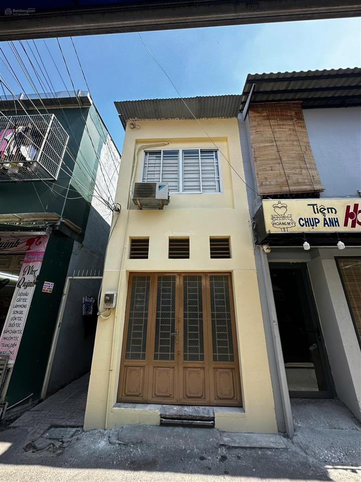 Cho thuê nhà nhỏ nguyên căn mặt tiền đường 45 hiệp bình chánh (đối điện gigamall)