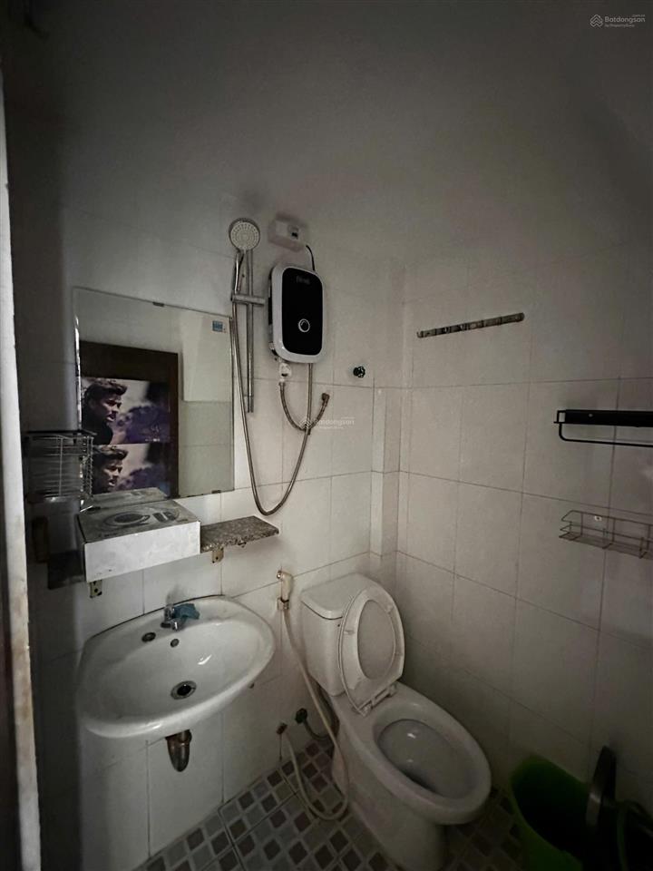Cho thuê nhà nhỏ nguyên căn mặt tiền đường 45 hiệp bình chánh (đối điện gigamall)