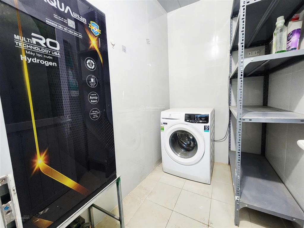 Chỉnh chủ sổ đỏ bán căn hộ tầng 2 tại thuỵ khuê, sát hồ tây. 2.6 tỷ có t.lượng, nhà không quy hoạch