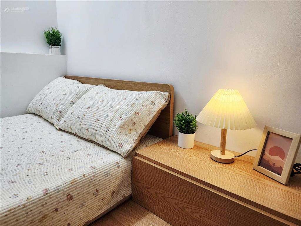 Chỉnh chủ sổ đỏ bán căn hộ tầng 2 tại thuỵ khuê, sát hồ tây. 2.6 tỷ có t.lượng, nhà không quy hoạch
