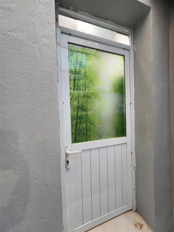 Chỉnh chủ sổ đỏ bán căn hộ tầng 2 tại thuỵ khuê, sát hồ tây. 2.6 tỷ có t.lượng, nhà không quy hoạch