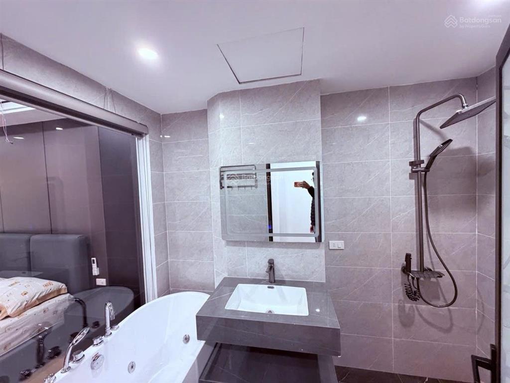 Siêu hiếm phố nhân hoà, nhà đẹp ở luôn, oto đỗ cửa, kd siêu đỉnh, hok quy hoạch, dt 34m2*5 tầng
