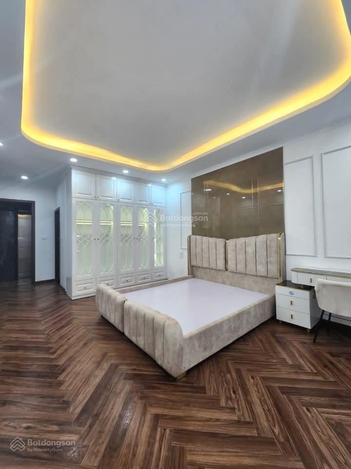 Gấp gấp phố vũ trọng phụng ,nhà mới full nội thất, phân lô gần phố, sổ đẹp,chủ thiện chí, dt 38m*5t