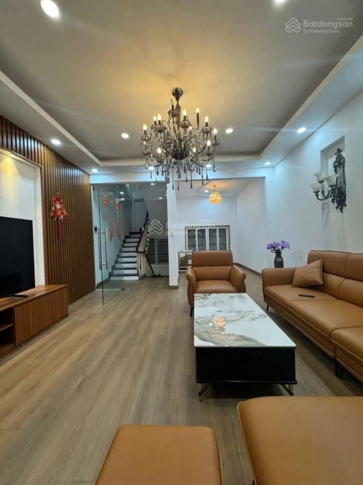 Siêu hót phố chính kinh, nhà dân xây, ngõ to, ô tô đỗ cửa, 2 thoáng, kd đỉnh, sổ vuông, dt 35m*5t