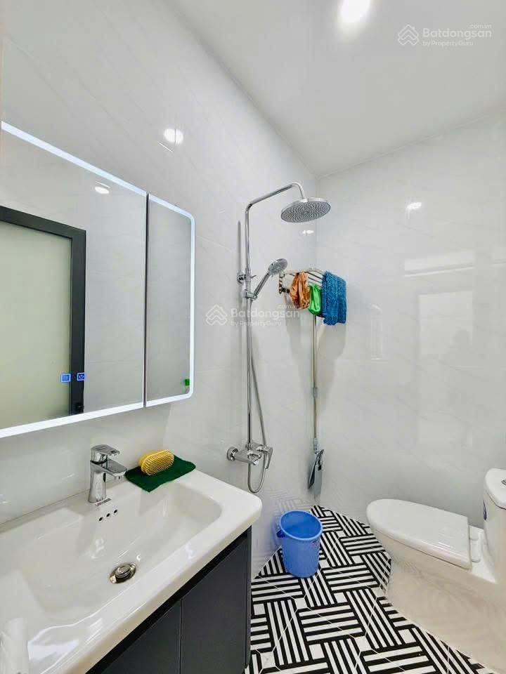 Giá hời phố cự lộc, ngõ thông tứ tung, cách 20m oto tránh, lô góc 2 thoáng sáng, sổ đẹp, dt 35m*5t