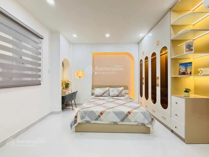 Giá hời phố chính kinh, nhà dân xây 2 tháng, kd đỉnh, oto đỗ cửa, sổ vuông, ko qh, dt 36m*5t