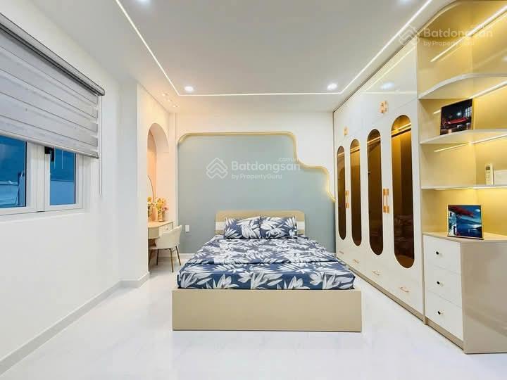 Bay nhanh phố cự lộc, nhà dân xây, lô góc 2 thoáng, ngõ thông cách 20m oto tránh, sổ vuông, 35m2*5t