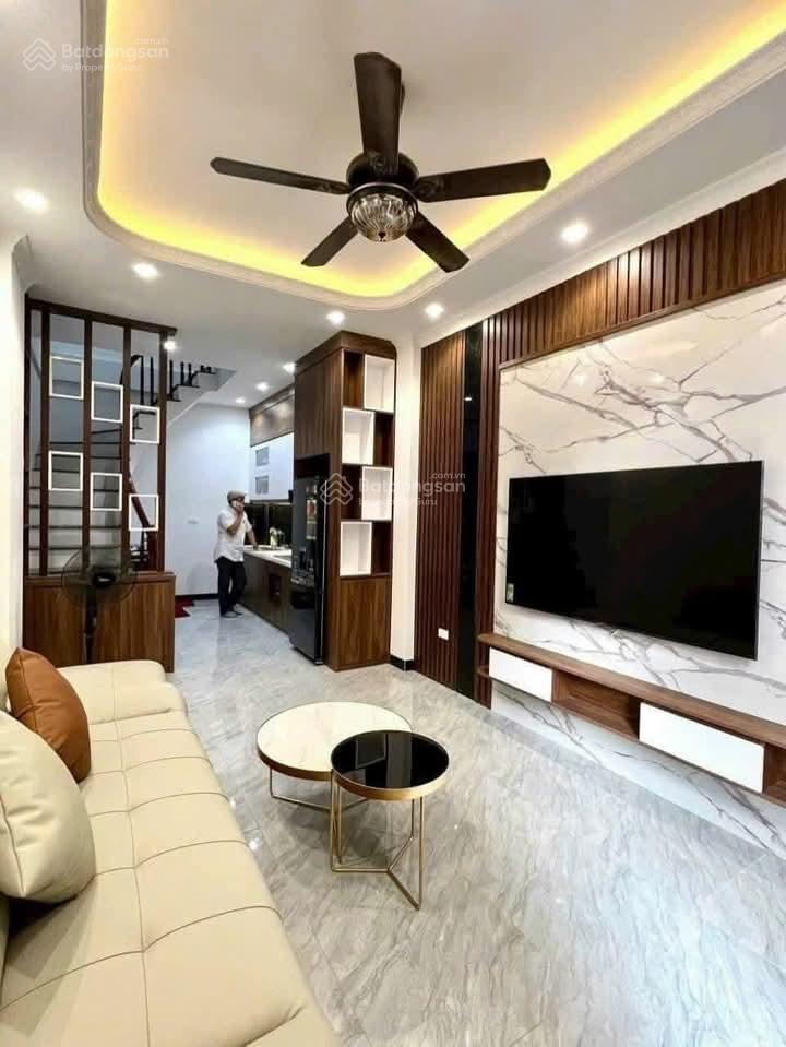 Siêu hót phố chính kinh, nhà dân xây, lô góc 2 thoáng, kd đỉnh, oto đỗ cửa, chủ thiện chí,dt 35m*5t