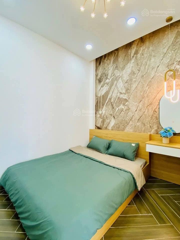 Bay nhanh phố nhân hoà, nhà dân xây mới, khu phân lô, ngõ thông, cách 20m ô tô tránh, dt 38m*5t
