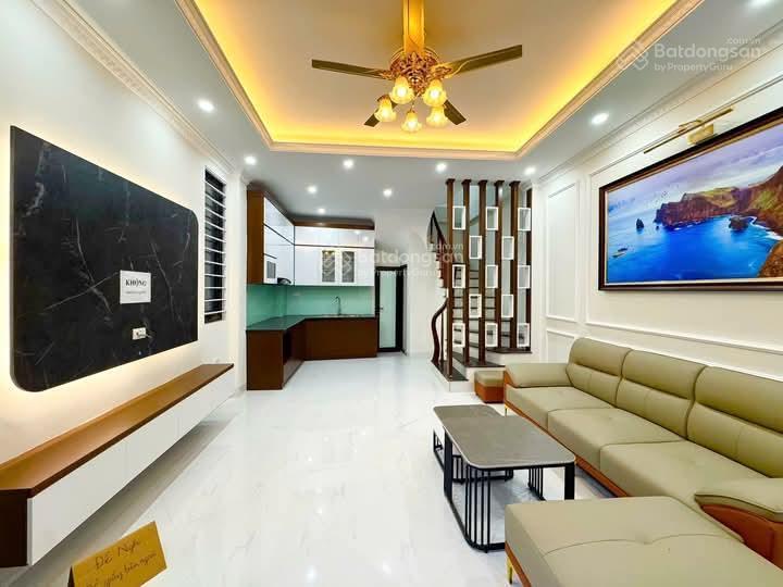 Bay nhanh phố nhân hoà, nhà dân xây mới, khu phân lô, ngõ thông, cách 20m ô tô tránh, dt 38m*5t