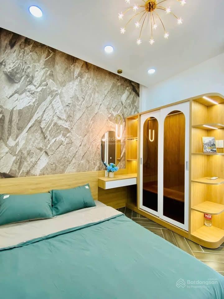 Bay nhanh phố nhân hoà, nhà dân xây mới, khu phân lô, ngõ thông, cách 20m ô tô tránh, dt 38m*5t