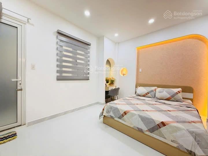 Cực hiếm phố cự lộc, nhà dân xây, lô góc 2 thoáng, ngõ thông, sổ vuông, chủ thiện chí, dt 36m*5t