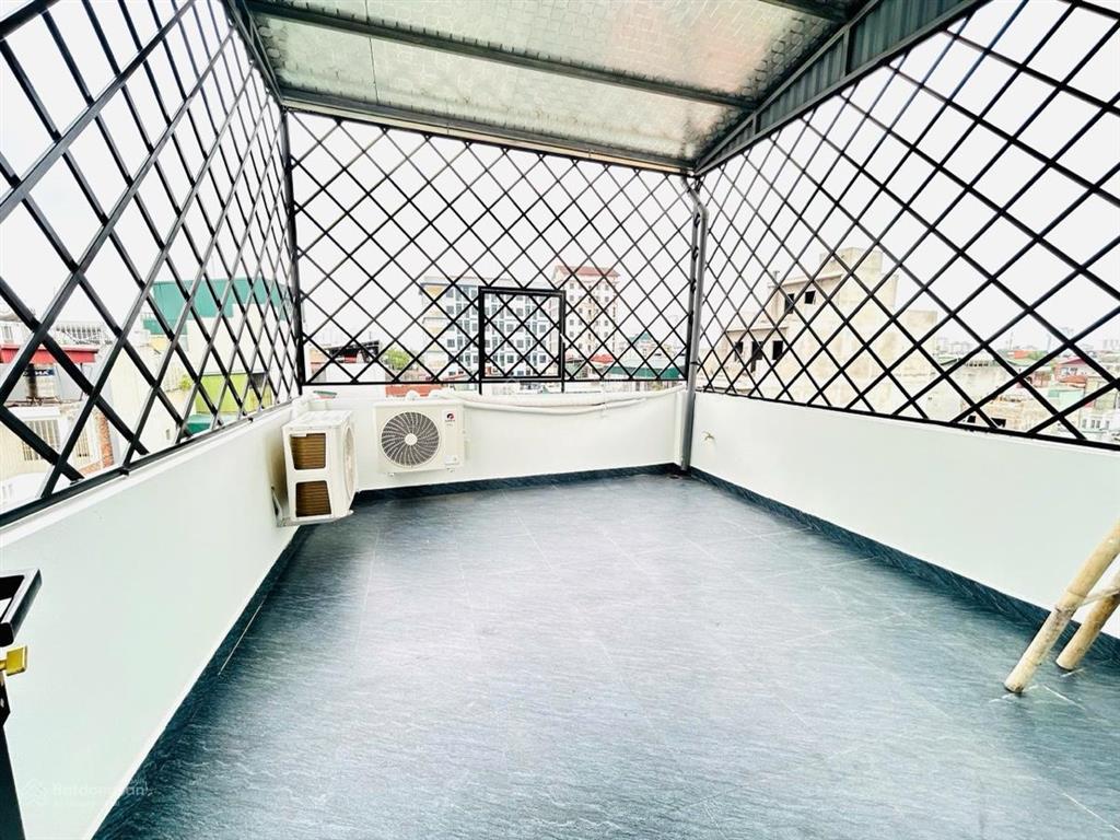 Siêu vip phố chính kinh nhà dân xây lô góc 2 thoáng, ngõ to kd đỉnh, cách 10m oto tránh, dt 40m*5t