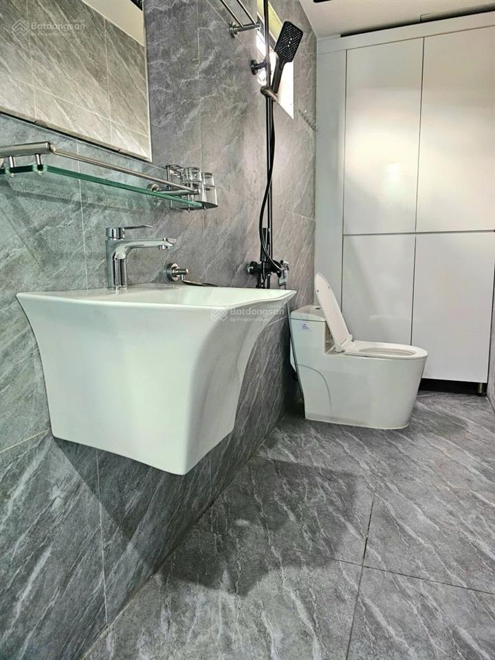 Hàng hiếm phố vũ trọng phụng, nhà dân xây, ngõ thông, kd ngày đêm, ko qh, sổ vuông, dt 35m*5t