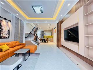 Mình chính chủ cần bán nhà 3 tầng kiệt 500/ tôn đản  phường hòa phát. 