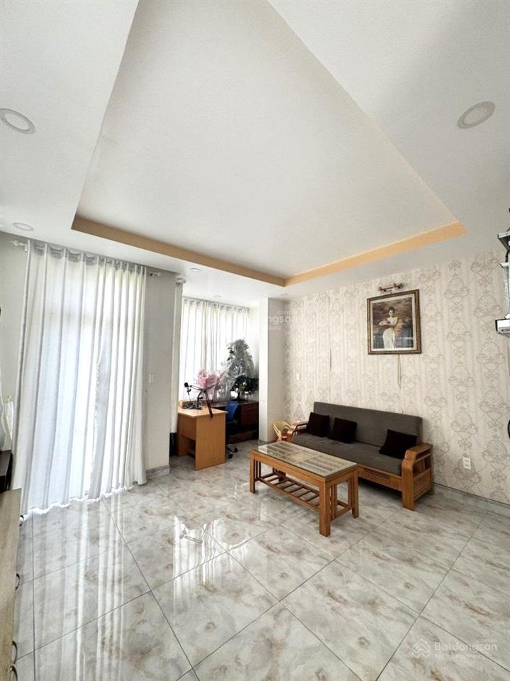 Cực hiếm nhà góc trường thọ thủ đức 131m² 3 tầng đường 10m giảm hơn 4 tỷ chỉ còn 13 tỷ