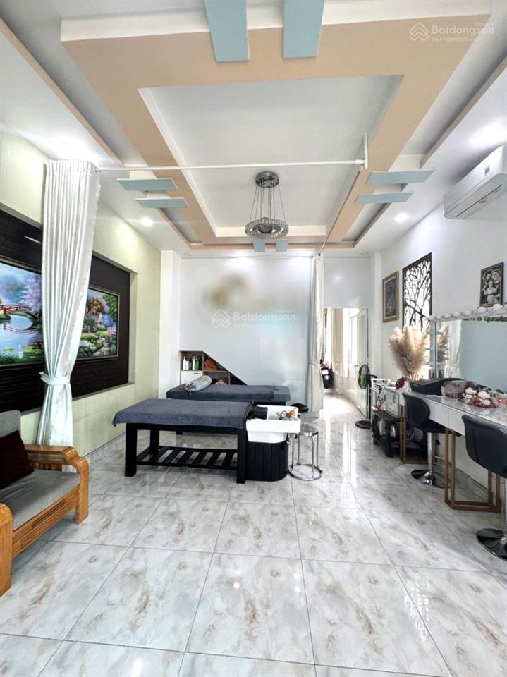 Cực hiếm nhà góc trường thọ thủ đức 131m² 3 tầng đường 10m giảm hơn 4 tỷ chỉ còn 13 tỷ