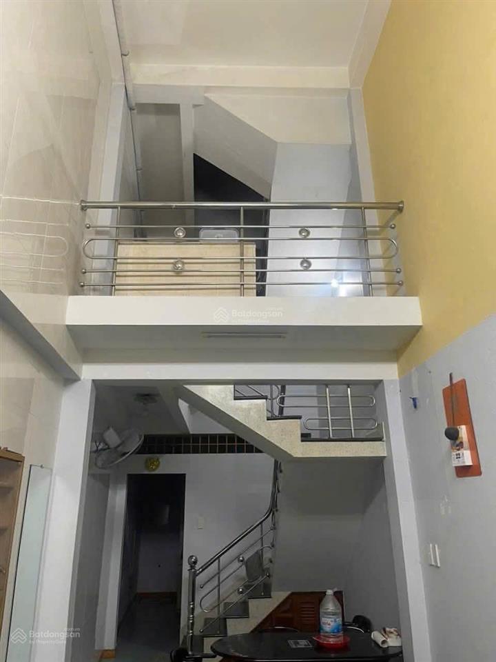 Mình chính chủ cần bán nhà 3 tầng kiệt ô tô trần cao vân  thông hà khê, cách đường chính 4 căn