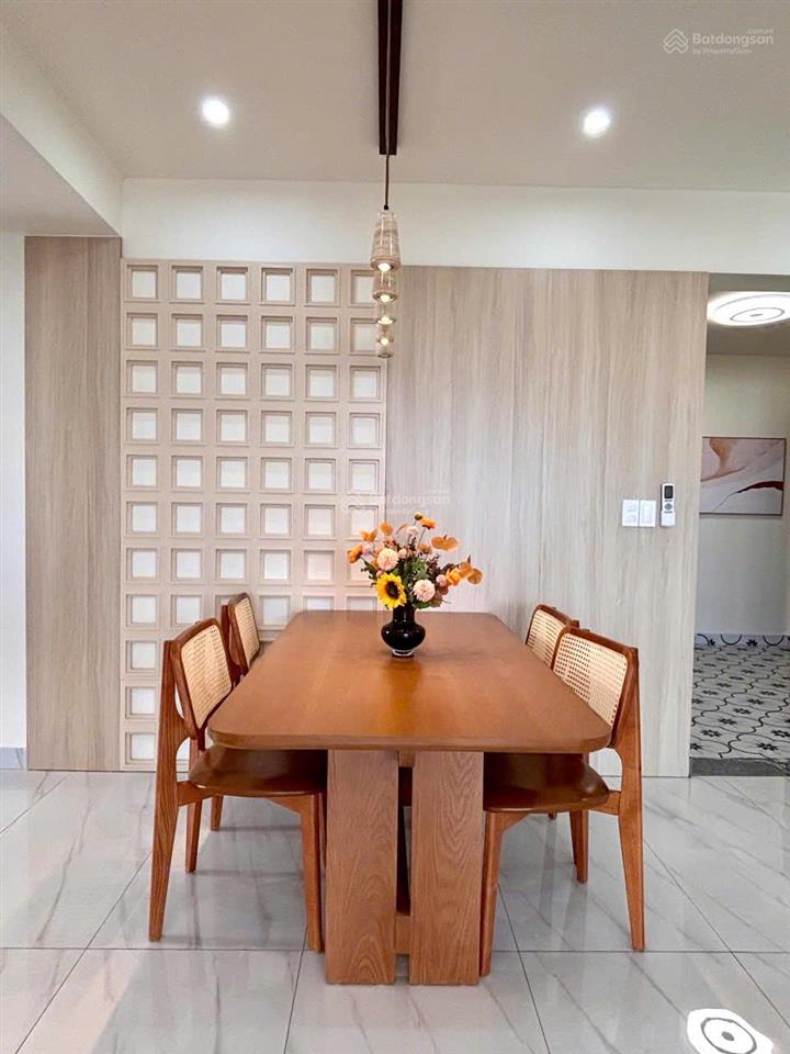 Cần cho thuê mỹ khánh 2, 118m23pn full nội thất, giá 35tr/tháng. 0966 733 ***