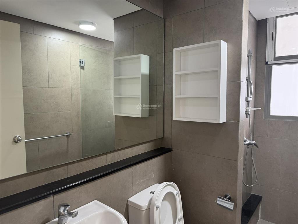 Cho thuê riviera point, 148m2  3pn  3wc, ít nội thất, giá 28tr/tháng.  0966 733 ***