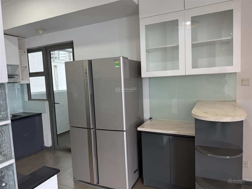 Cho thuê riviera point, 148m2  3pn  3wc, ít nội thất, giá 28tr/tháng.  0966 733 ***